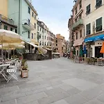 Ca Du Grifun 2 Guest house Vernazza